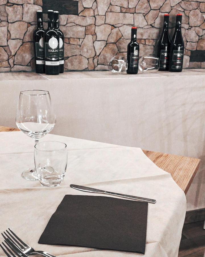 Lo Sciatore Hotel & Restaurant Camigliatello Silano Ngoại thất bức ảnh