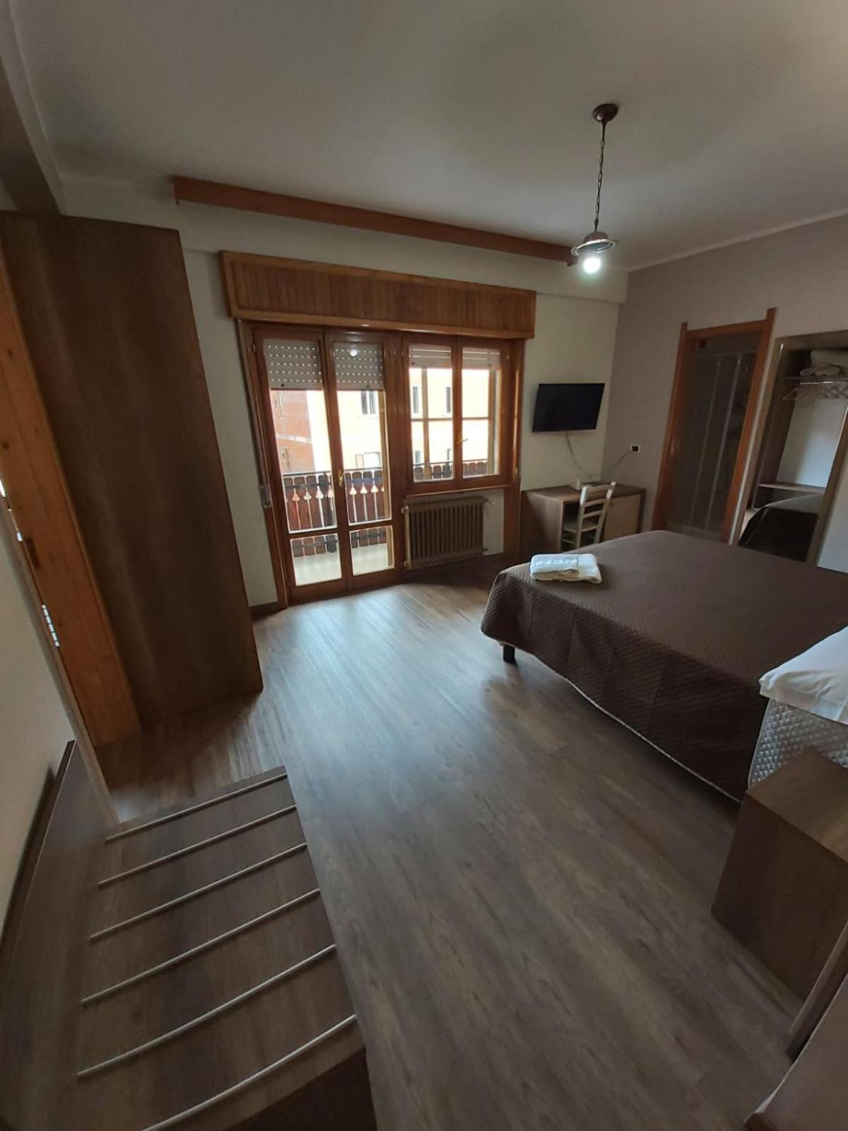 Lo Sciatore Hotel & Restaurant Camigliatello Silano Ngoại thất bức ảnh